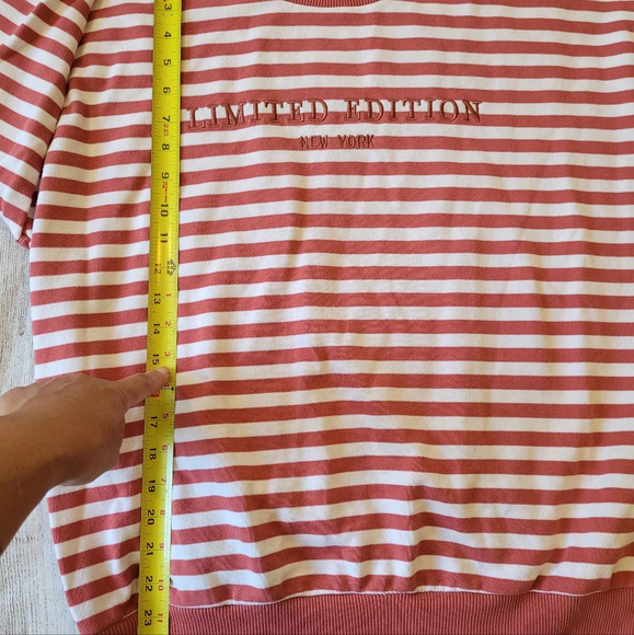 Forever 21 Striped Limited Edition Sweatshirt Size Large - Picture 5 of 6